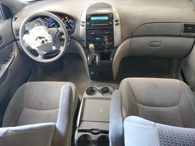 2006 Toyota Sienna CE