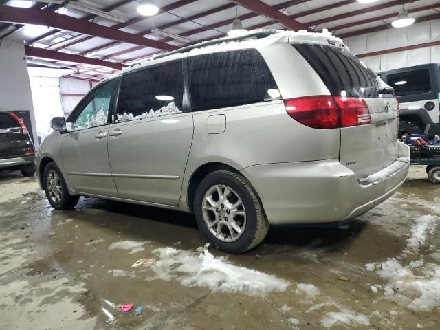 2004 Toyota Sienna XLE