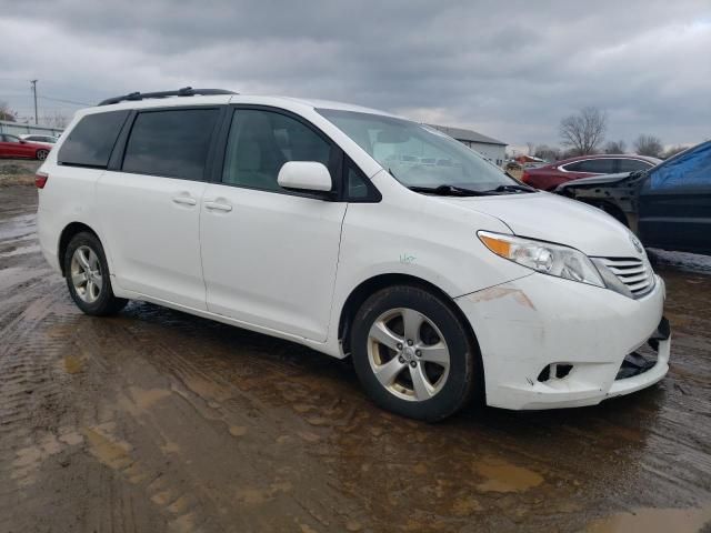 2015 Toyota Sienna LE