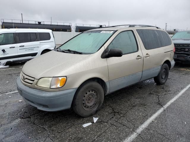 2002 Toyota Sienna CE