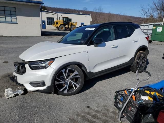 2021 Volvo XC40 T5 R-Design