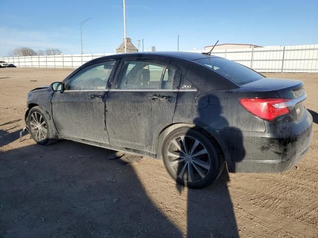 2013 Chrysler 200 Touring