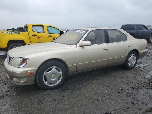 2000 Lexus LS 400