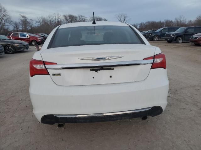 2013 Chrysler 200 Touring