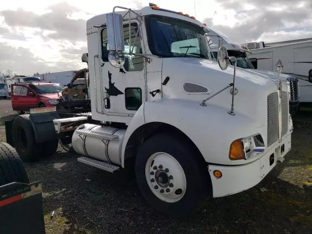 2007 Kenworth Construction T300