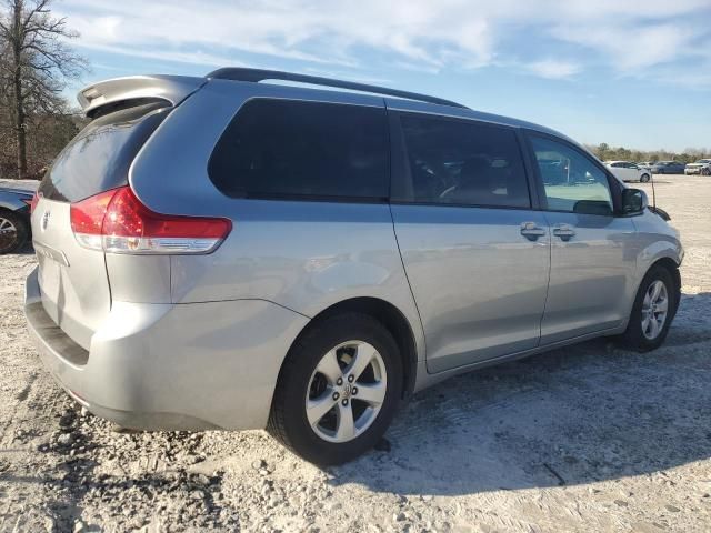 2014 Toyota Sienna LE