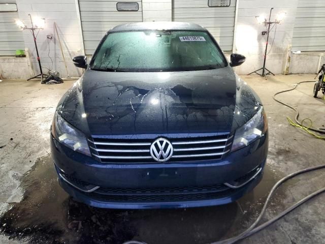 2013 Volkswagen Passat SE