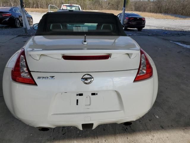 2011 Nissan 370Z Base