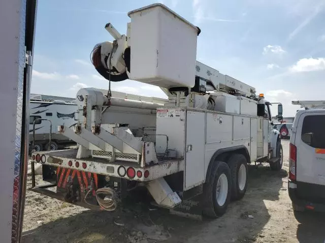 2013 Freightliner M2 106 Medium Duty