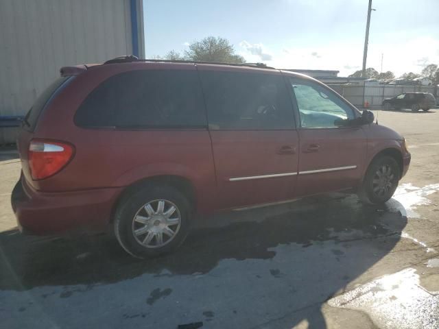 2006 Chrysler Town & Country Touring