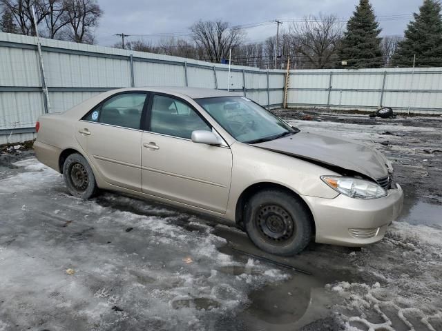 2005 Toyota Camry LE