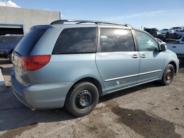 2004 Toyota Sienna XLE