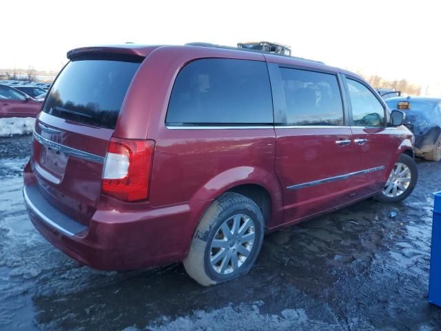 2012 Chrysler Town & Country Touring L