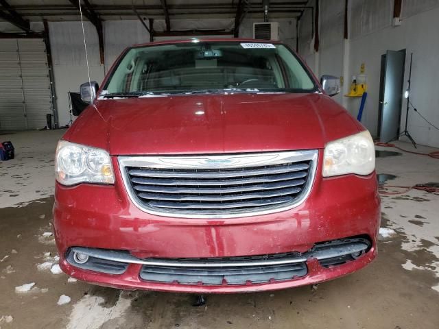 2012 Chrysler Town & Country Touring L