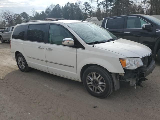 2010 Chrysler Town & Country Limited