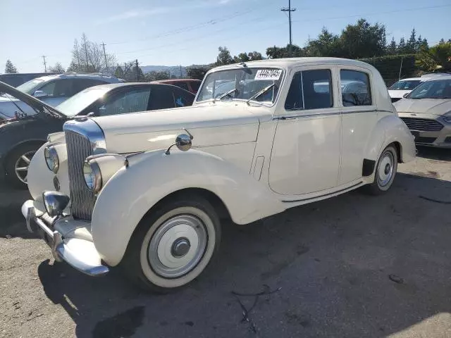 1952 Bentley Sedan