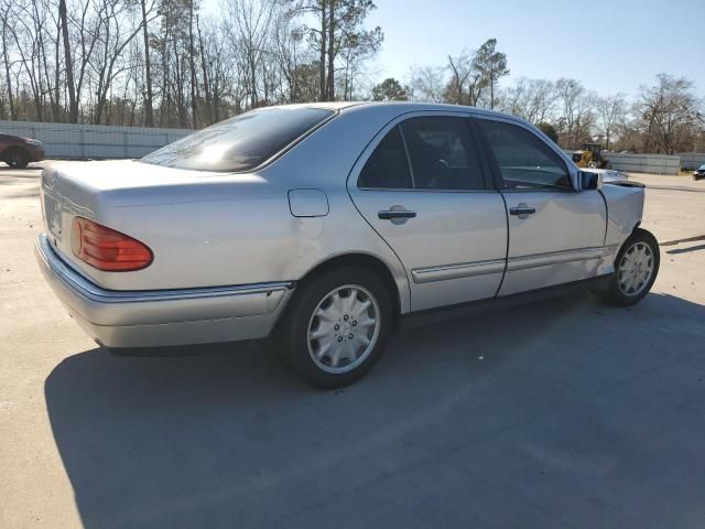 1999 Mercedes-Benz E 320