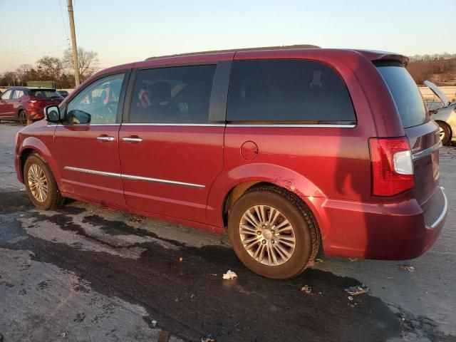 2014 Chrysler Town & Country Touring L