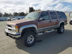 SUV salvage a la venta en subasta: 1998 Chevrolet Suburban K1500