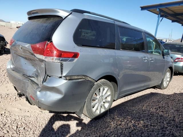 2011 Toyota Sienna LE