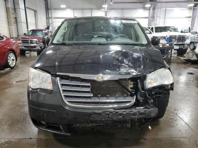 2010 Chrysler Town & Country Touring