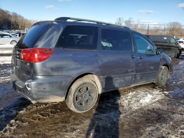 2010 Toyota Sienna CE