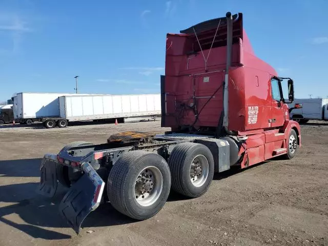 2015 Volvo VN Semi Truck