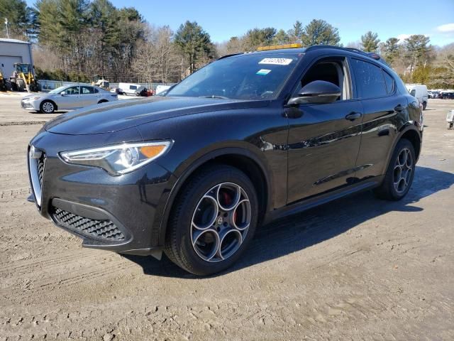 2018 Alfa Romeo Stelvio Sport