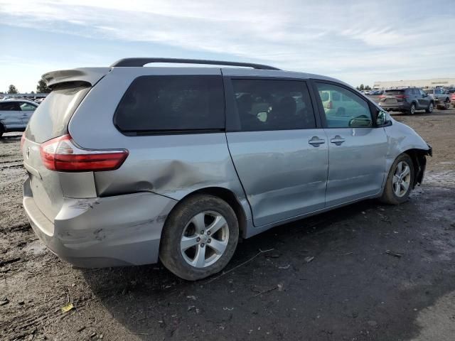 2015 Toyota Sienna LE