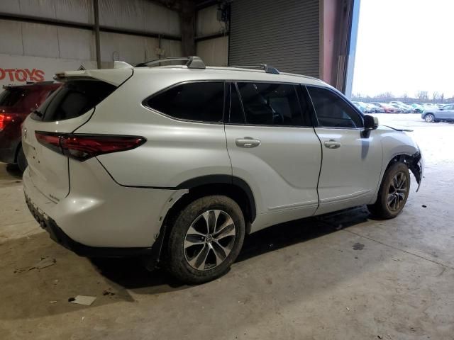 2022 Toyota Highlander XLE