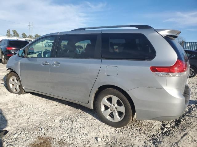 2014 Toyota Sienna LE