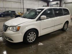 Carros salvage a la venta en subasta: 2013 Chrysler Town & Country Touring