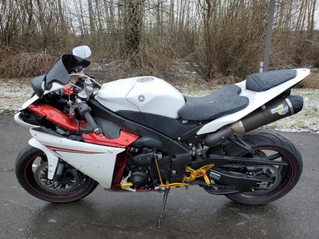 2010 Yamaha YZFR1