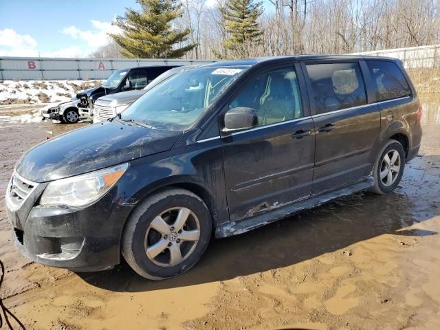 2009 Volkswagen Routan SE