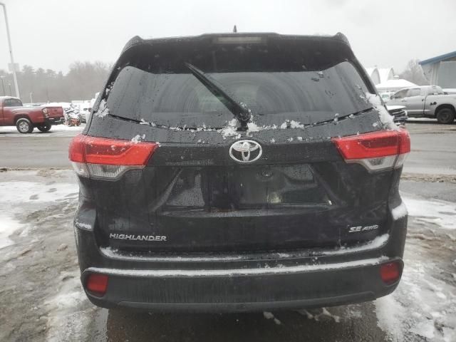 2017 Toyota Highlander SE