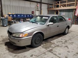 Carros salvage sin ofertas aún a la venta en subasta: 2000 Toyota Camry CE