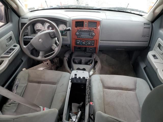 2005 Dodge Dakota Quad SLT