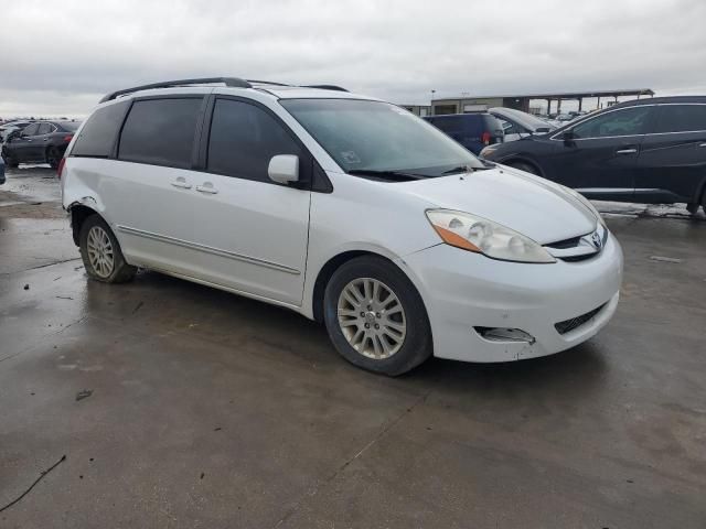 2007 Toyota Sienna XLE