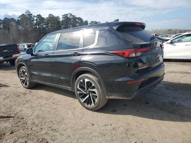 2022 Mitsubishi Outlander ES