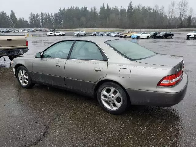 2000 Lexus ES 300