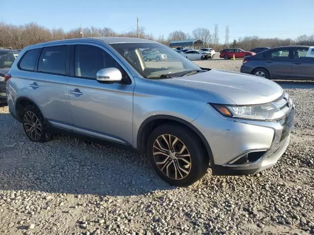 2016 Mitsubishi Outlander SE