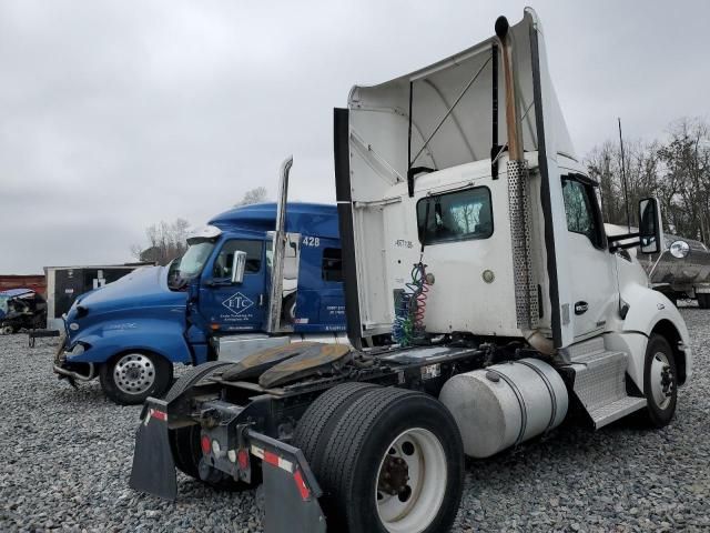 2014 Kenworth Construction T680