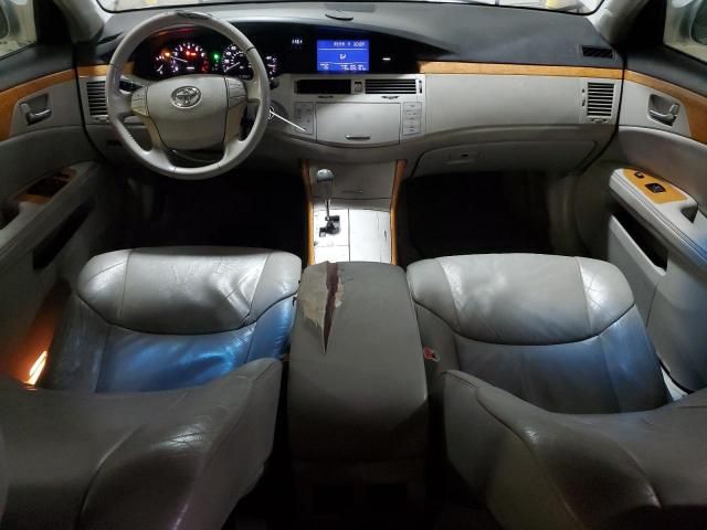 2005 Toyota Avalon XL