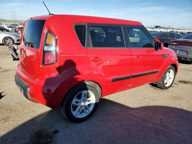 2011 KIA Soul +