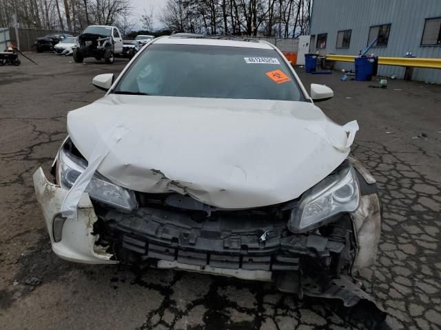 2016 Toyota Camry Hybrid