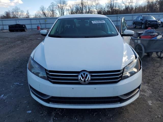 2013 Volkswagen Passat SE