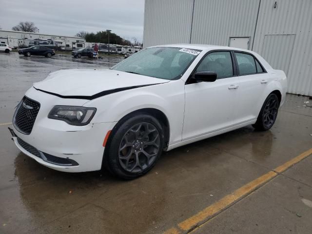 2019 Chrysler 300 Touring