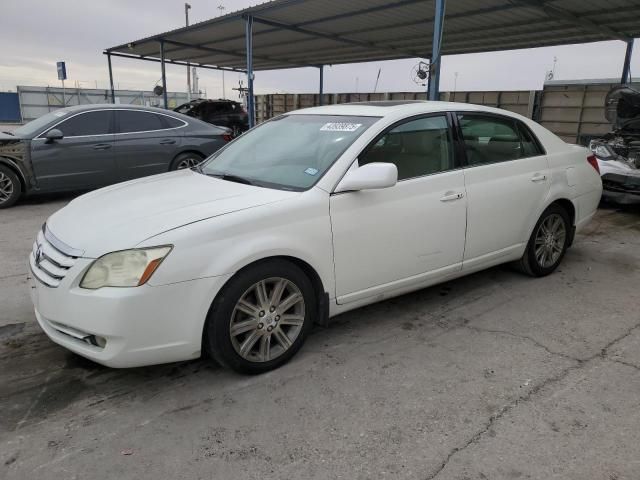 2005 Toyota Avalon XL