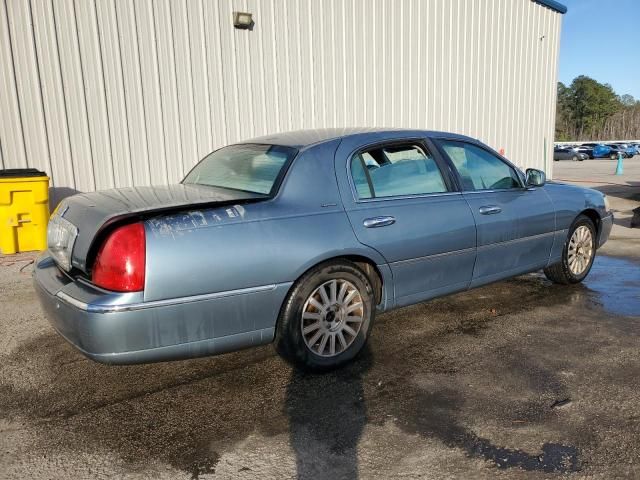 2004 Lincoln Town Car Executive