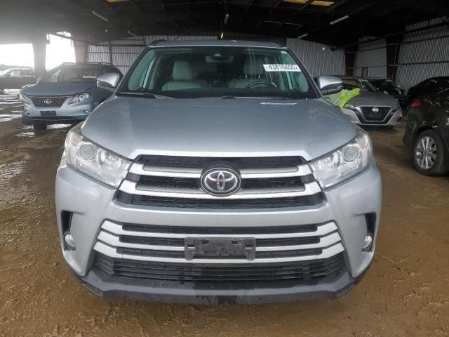 2019 Toyota Highlander SE